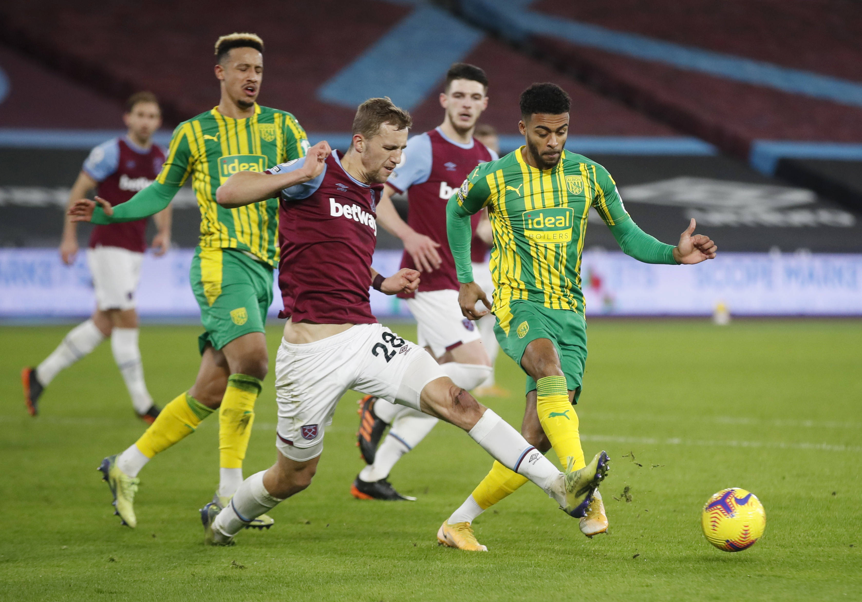 都具有極大 都具有極大