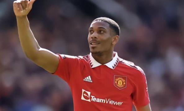 于纽卡斯尔 于纽卡斯尔